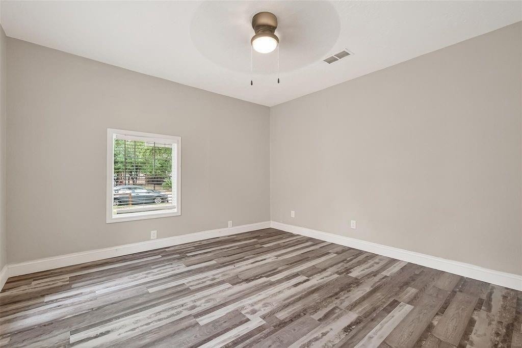 1511 Scharpe Street - Photo 16