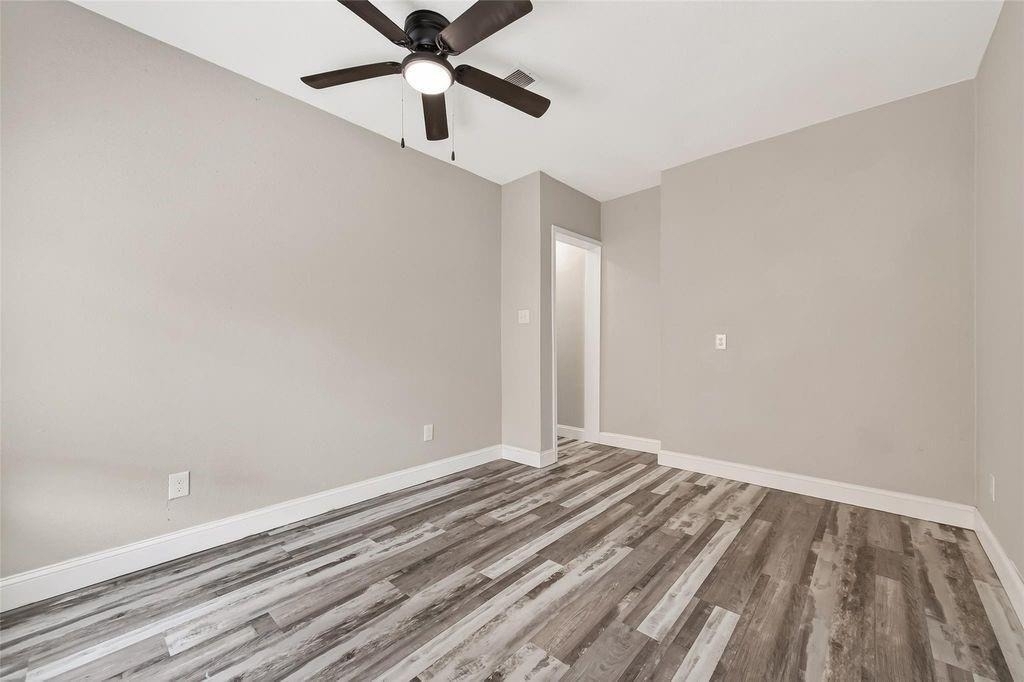 1511 Scharpe Street - Photo 10