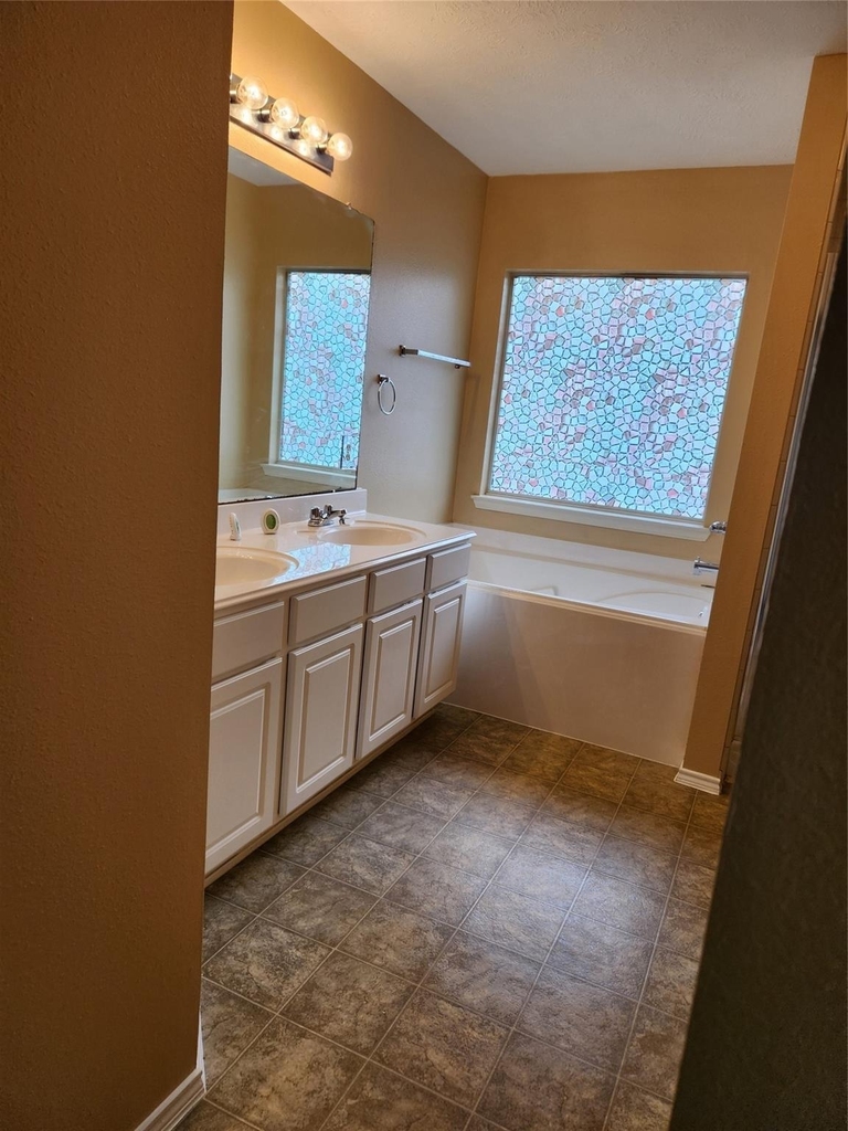 7346 Cypress Prairie Drive - Photo 10