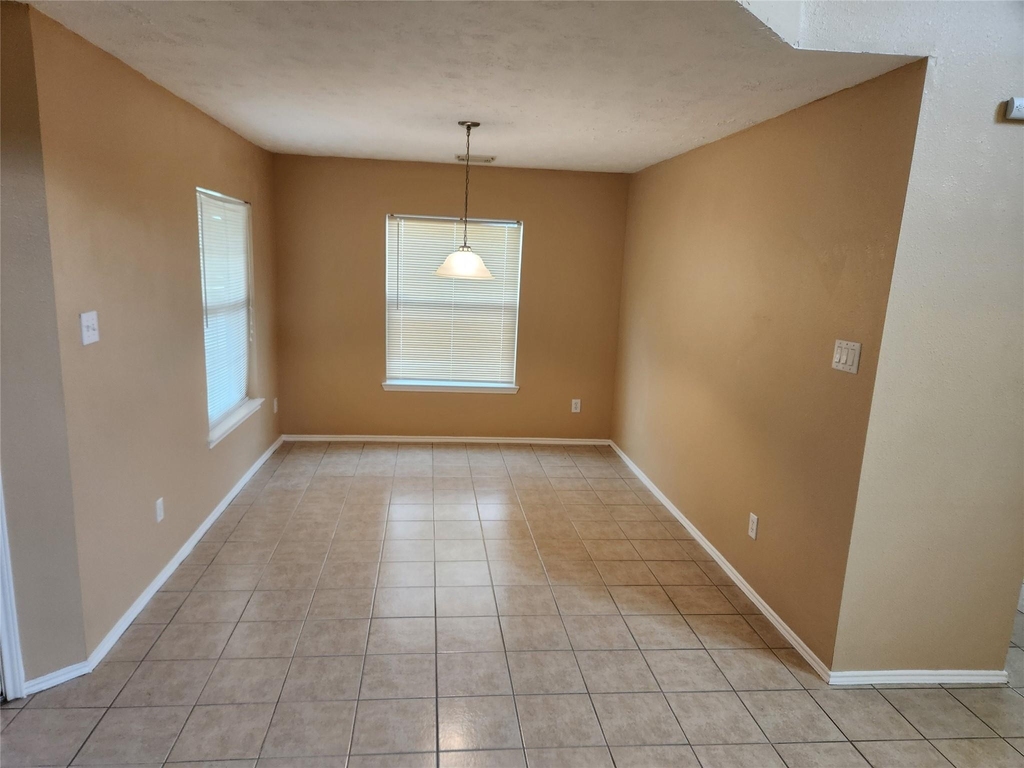 7346 Cypress Prairie Drive - Photo 4