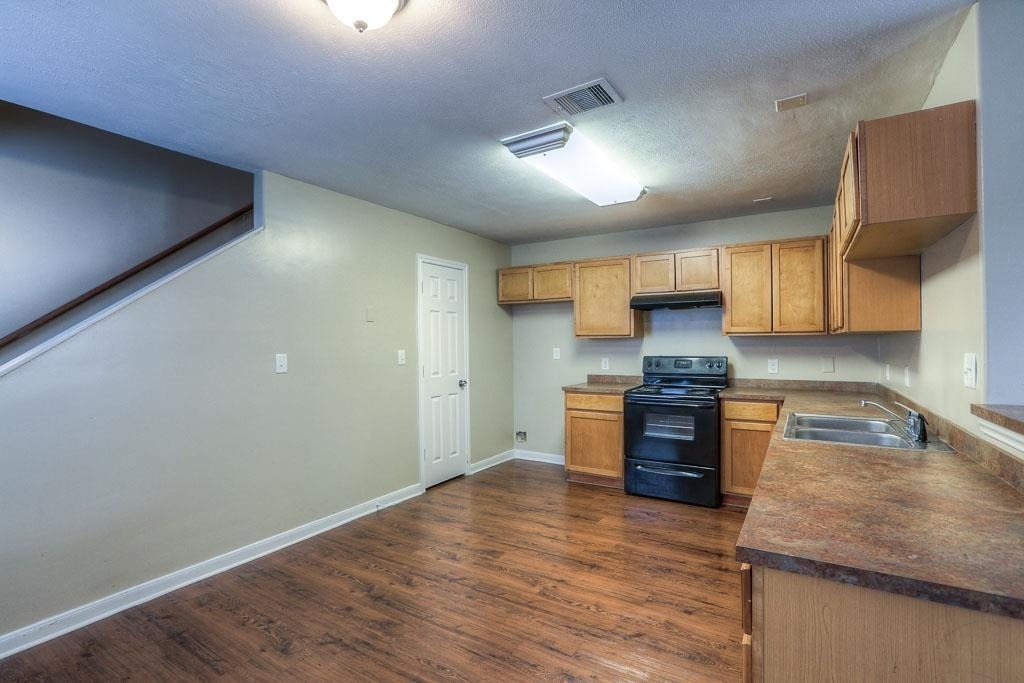 10610 Pine Landing Drive - Photo 5