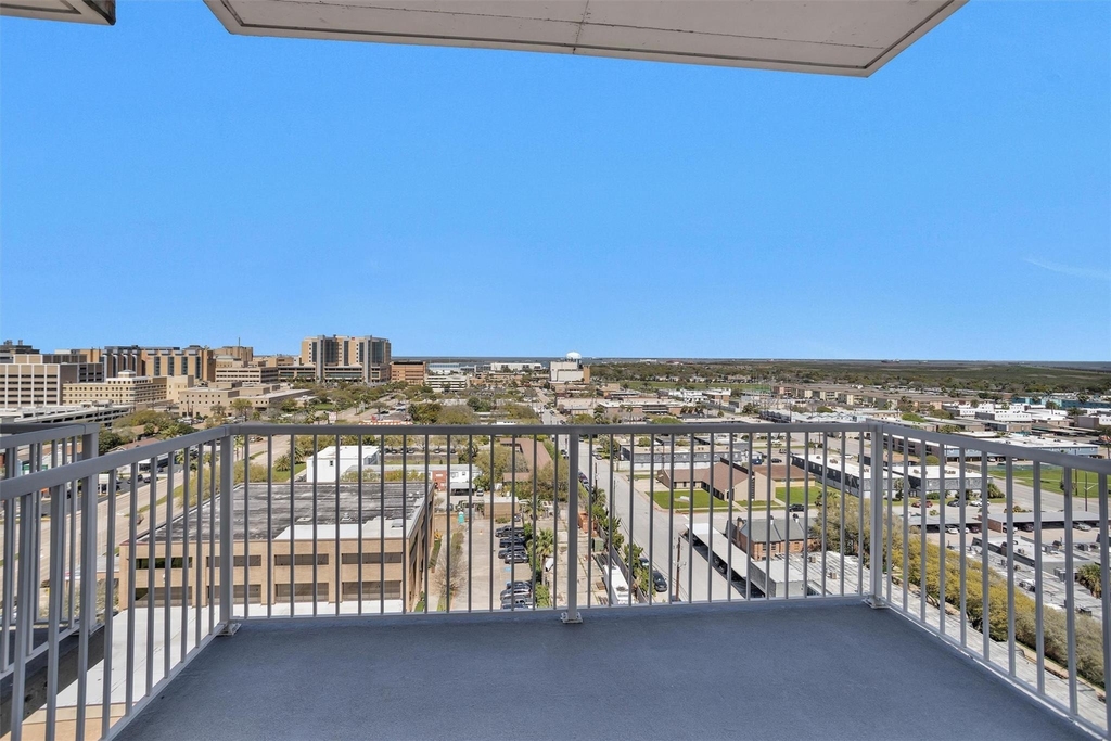 500 Seawall Boulevard - Photo 18