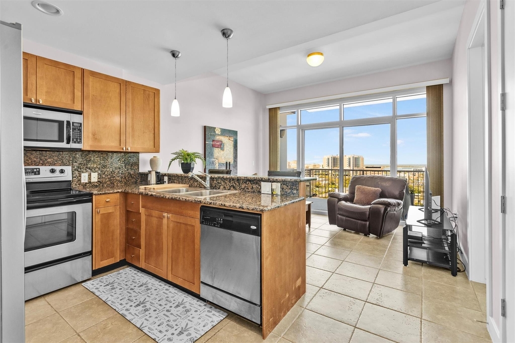 500 Seawall Boulevard - Photo 0