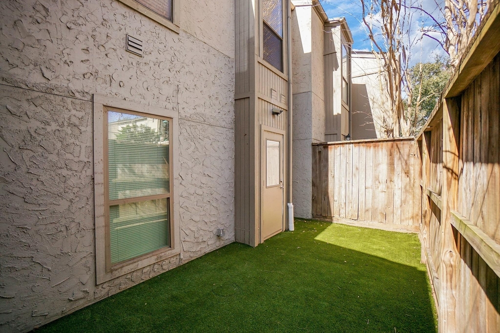 5711 Sugar Hill Drive - Photo 44