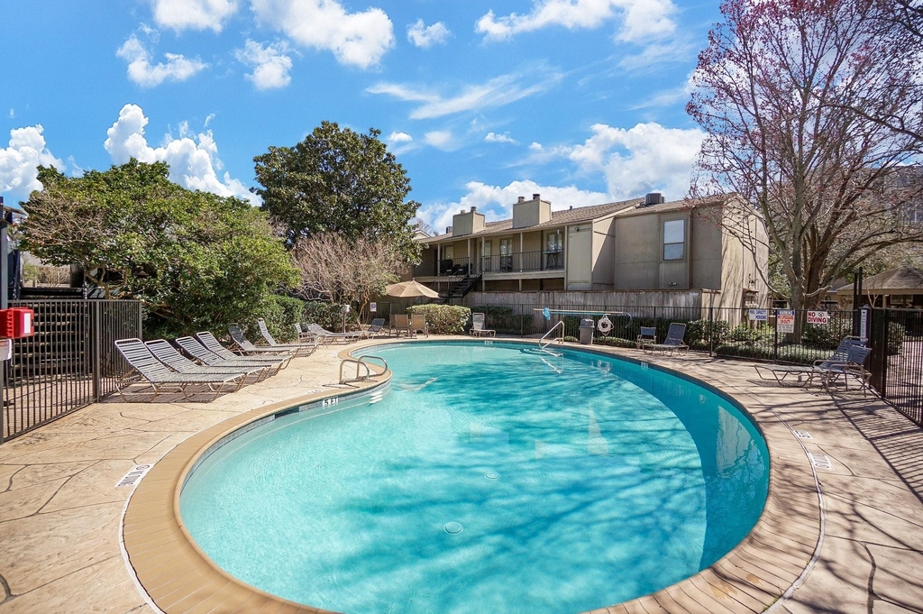 5711 Sugar Hill Drive - Photo 45