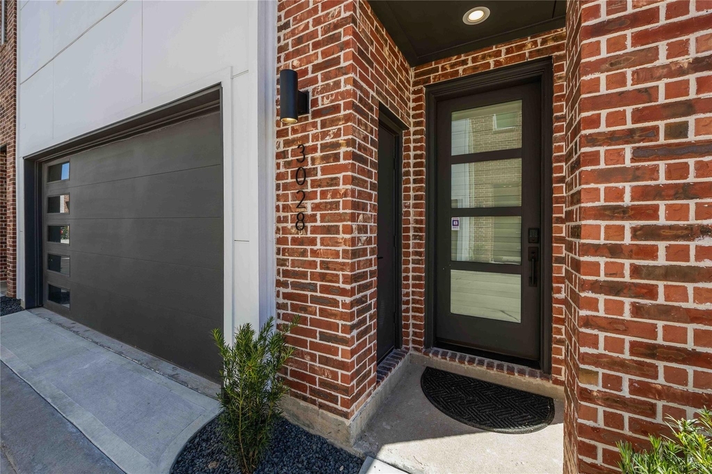 3028 Lamar Street - Photo 2