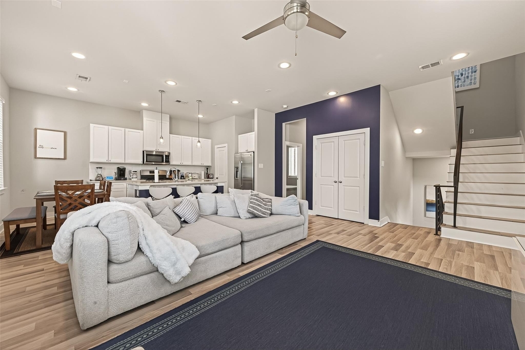 6744 Del Rio Street - Photo 4