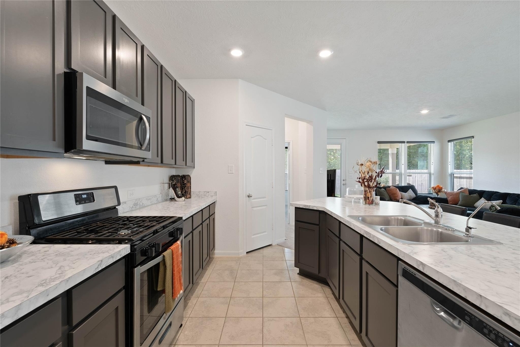 4007 Mossy Banks Lane - Photo 13