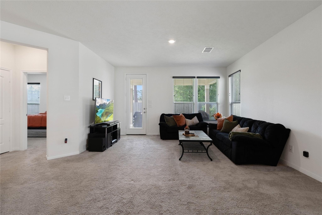 4007 Mossy Banks Lane - Photo 7