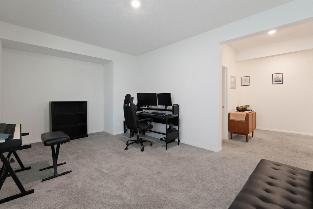 4007 Mossy Banks Lane - Photo 5