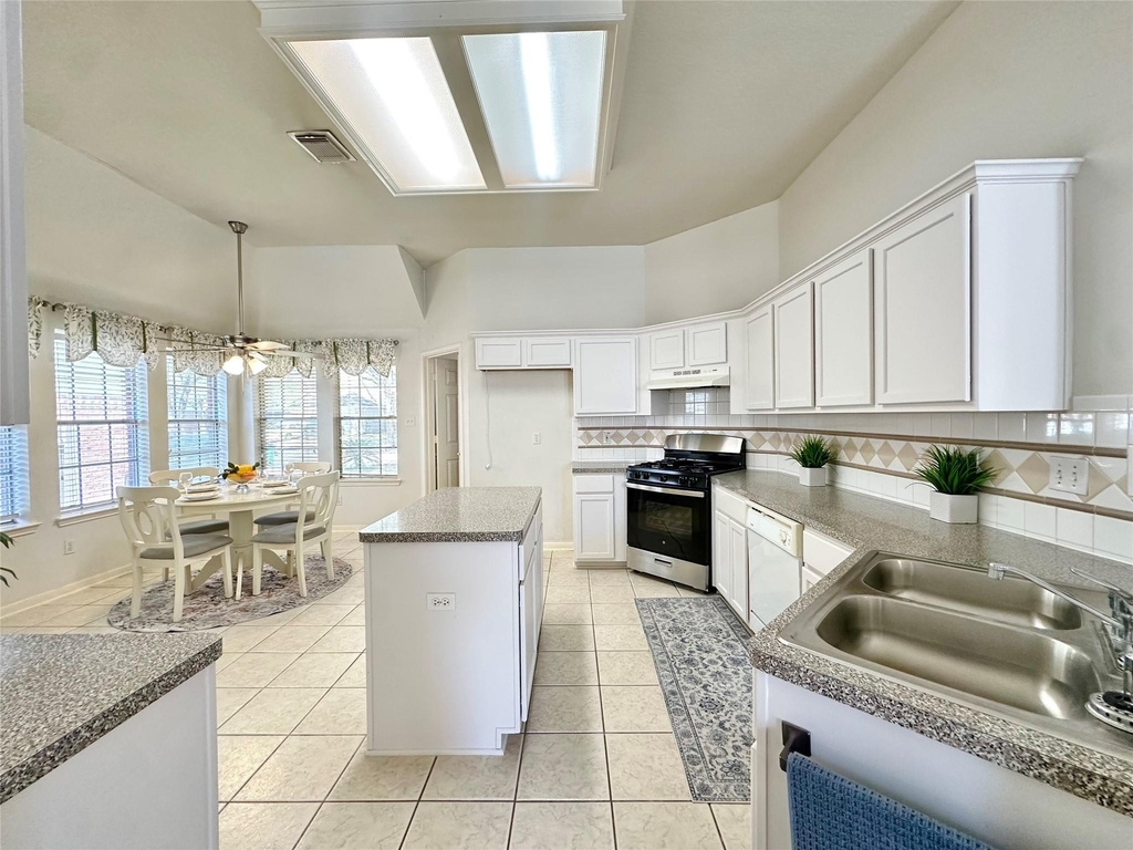 5822 Carta Valley Lane - Photo 14