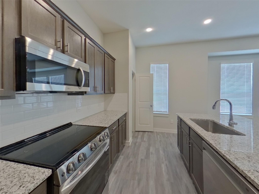 22808 Terrazzo Drive - Photo 4