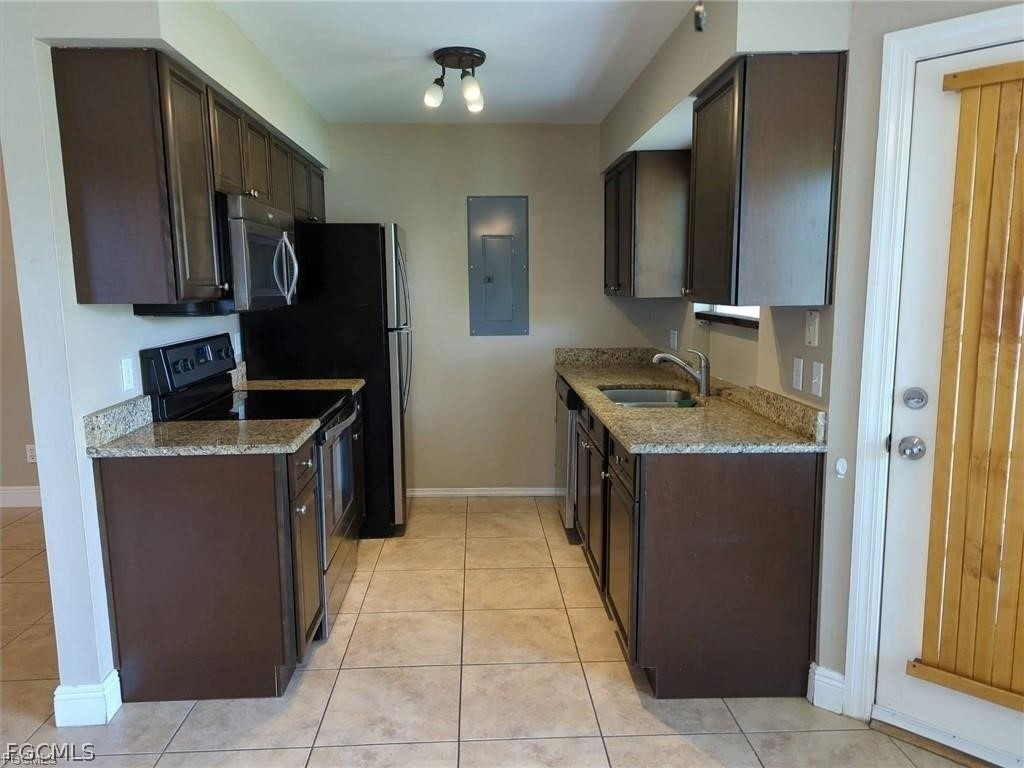 1503 Sw 48th Terrace - Photo 5