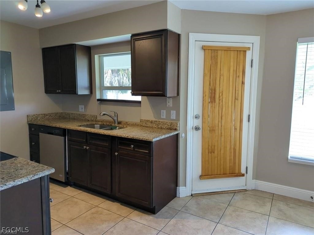 1503 Sw 48th Terrace - Photo 7