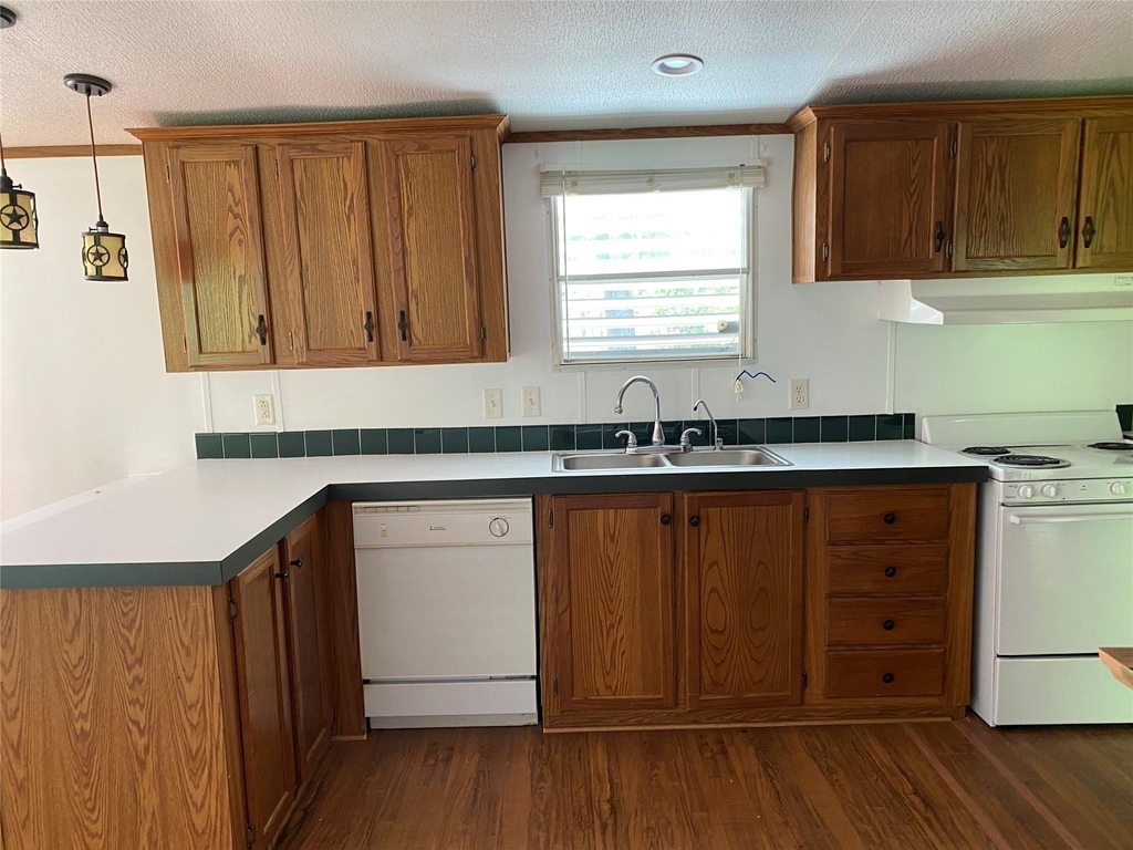 16066 North Loop Drive - Photo 1