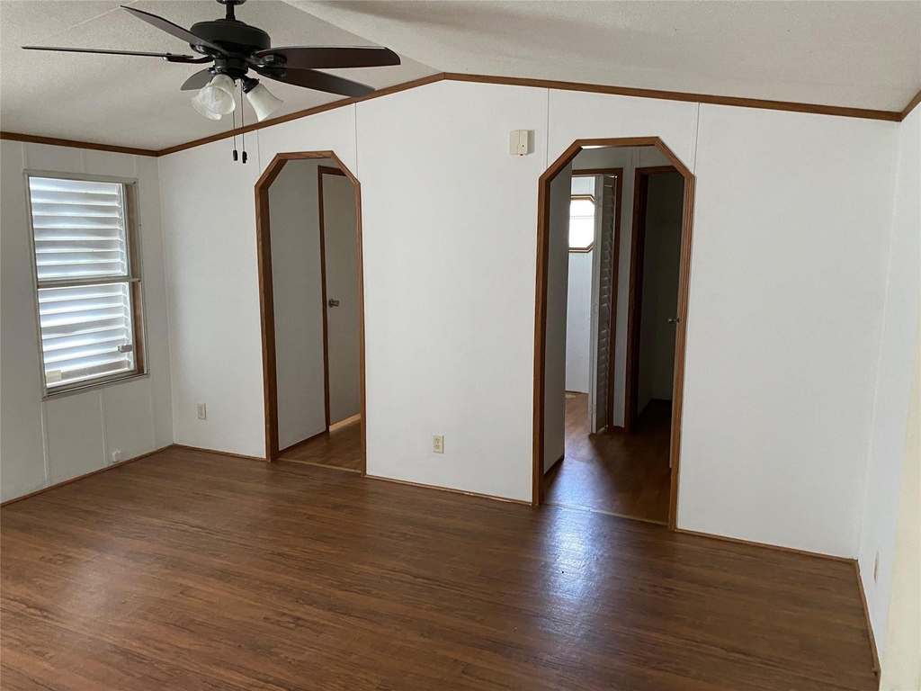 16066 North Loop Drive - Photo 3