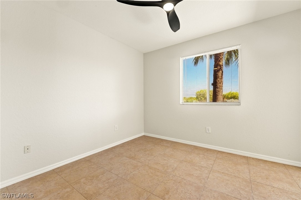 6401 Aragon Way - Photo 16