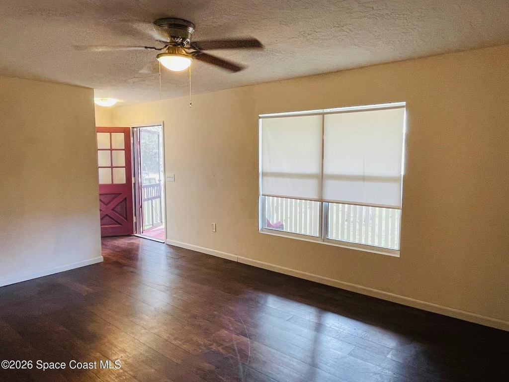 2235 Macedo Road Ne - Photo 5