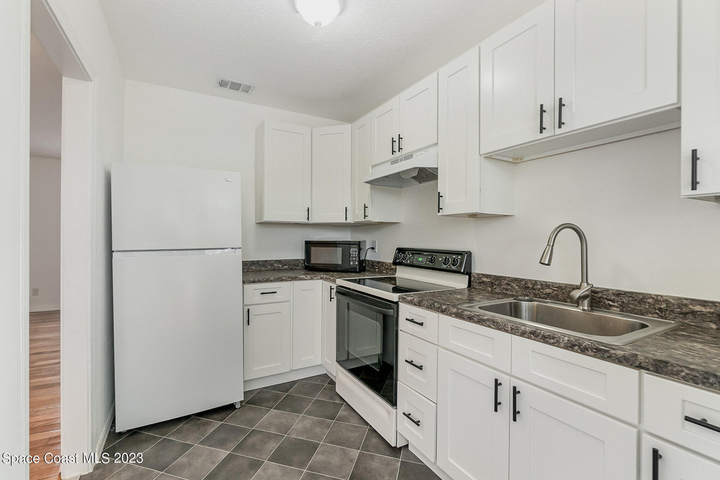 533 E Lincoln Avenue - Photo 9