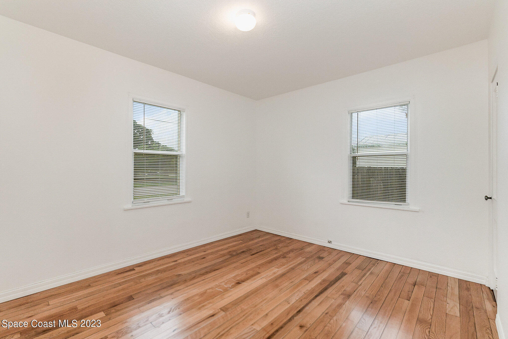 533 E Lincoln Avenue - Photo 13