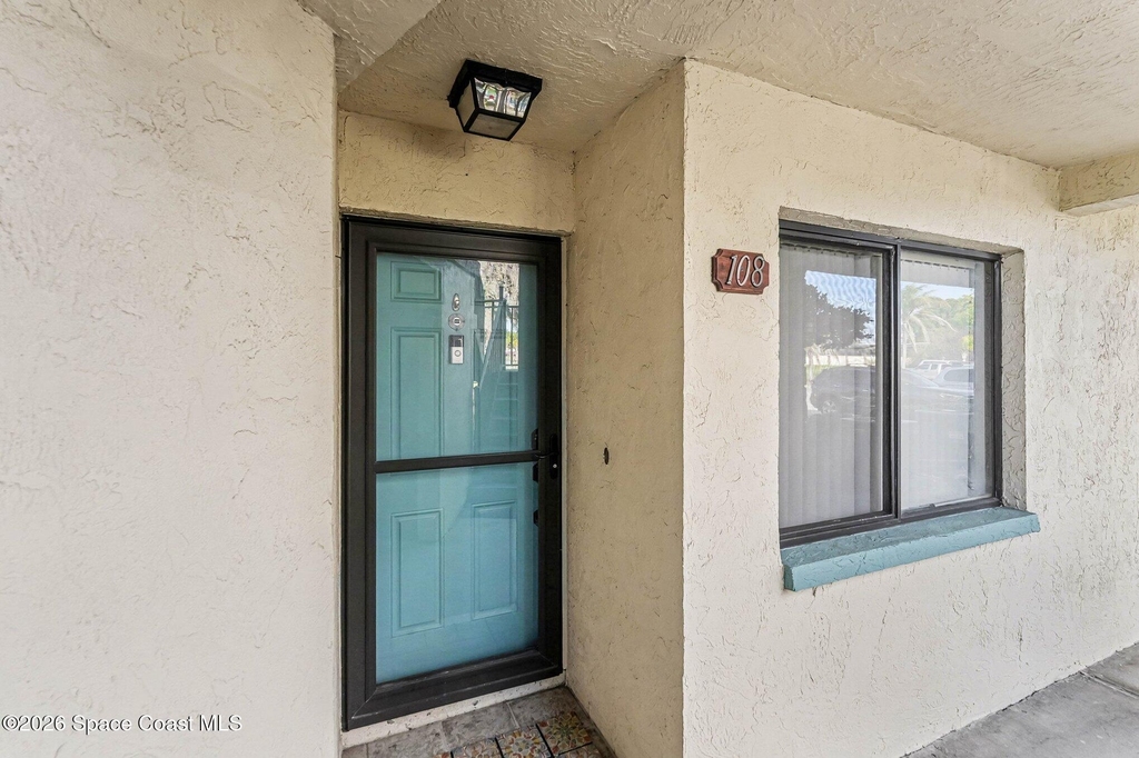 100 Canebreakers Drive - Photo 1