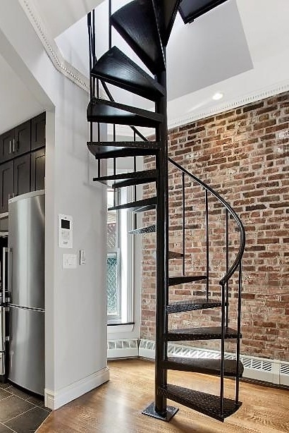 East 28 Street - Photo 2