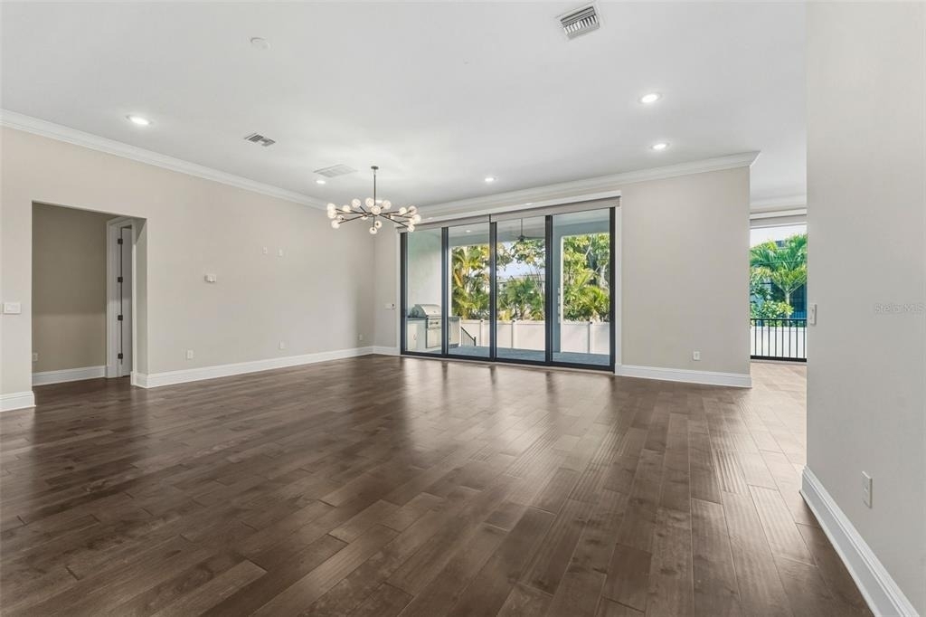 481 W Davis Boulevard - Photo 8