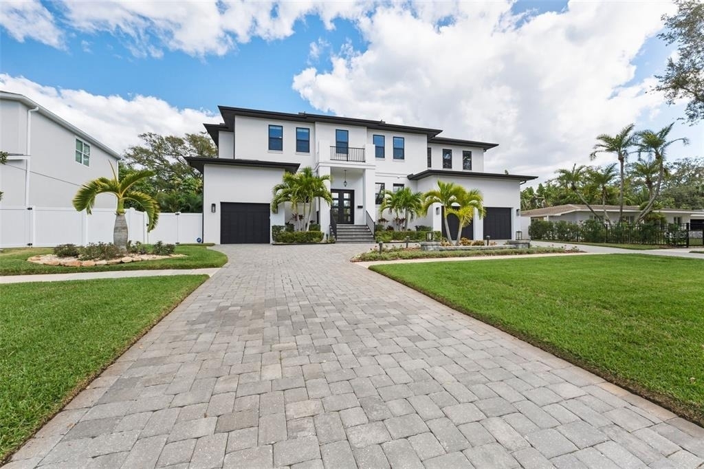 481 W Davis Boulevard - Photo 3