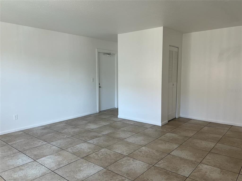 8701 4th Street N - Photo 7