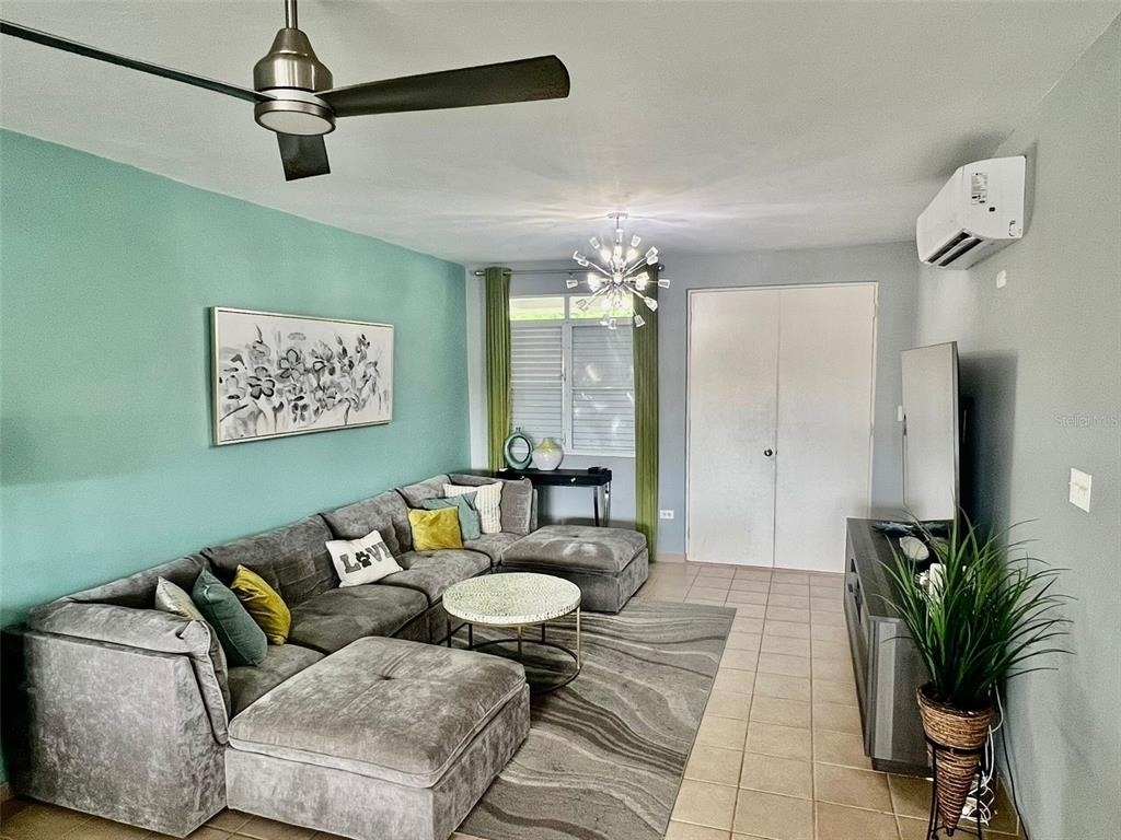 180 Palmas Drive - Photo 2