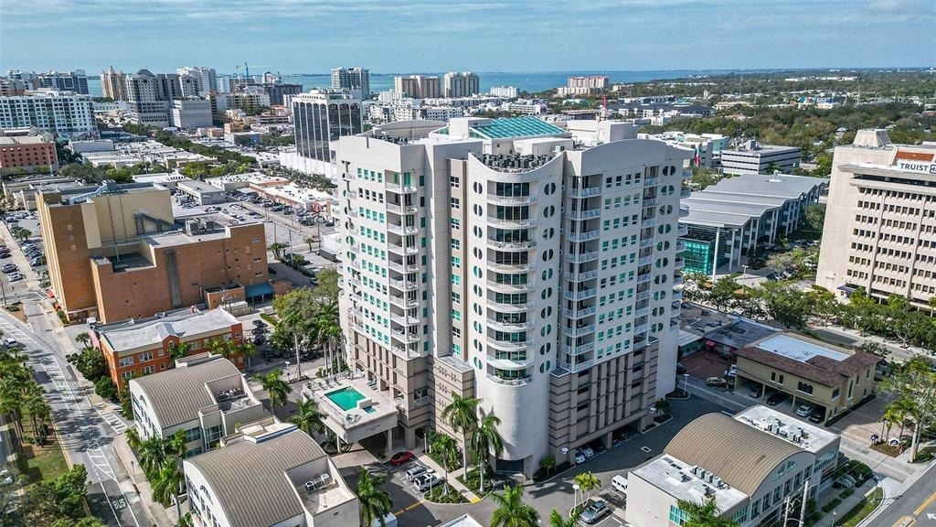 1771 Ringling Boulevard - Photo 2