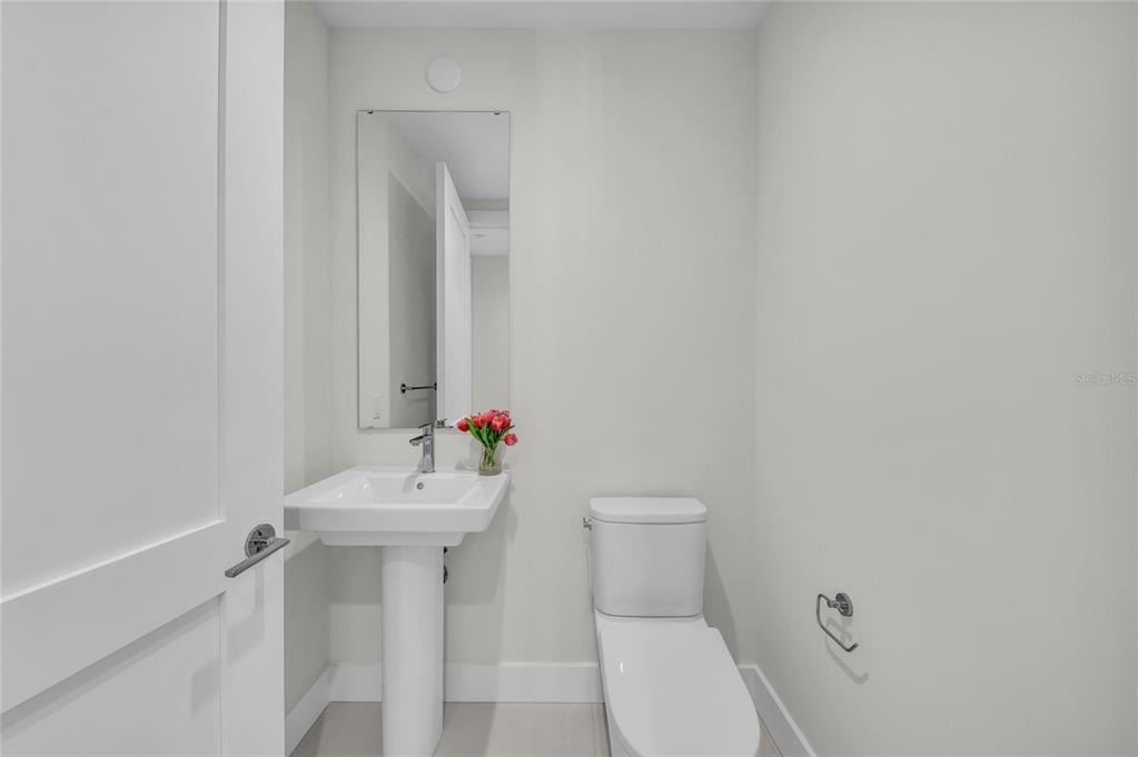 275 1st Avenue S - Photo 38