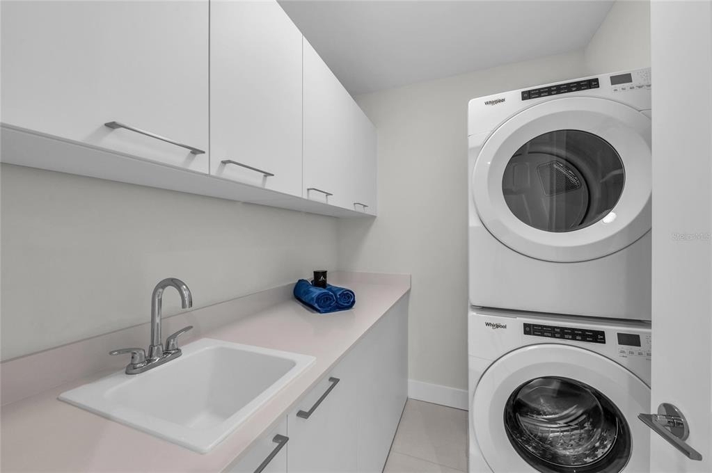 275 1st Avenue S - Photo 39