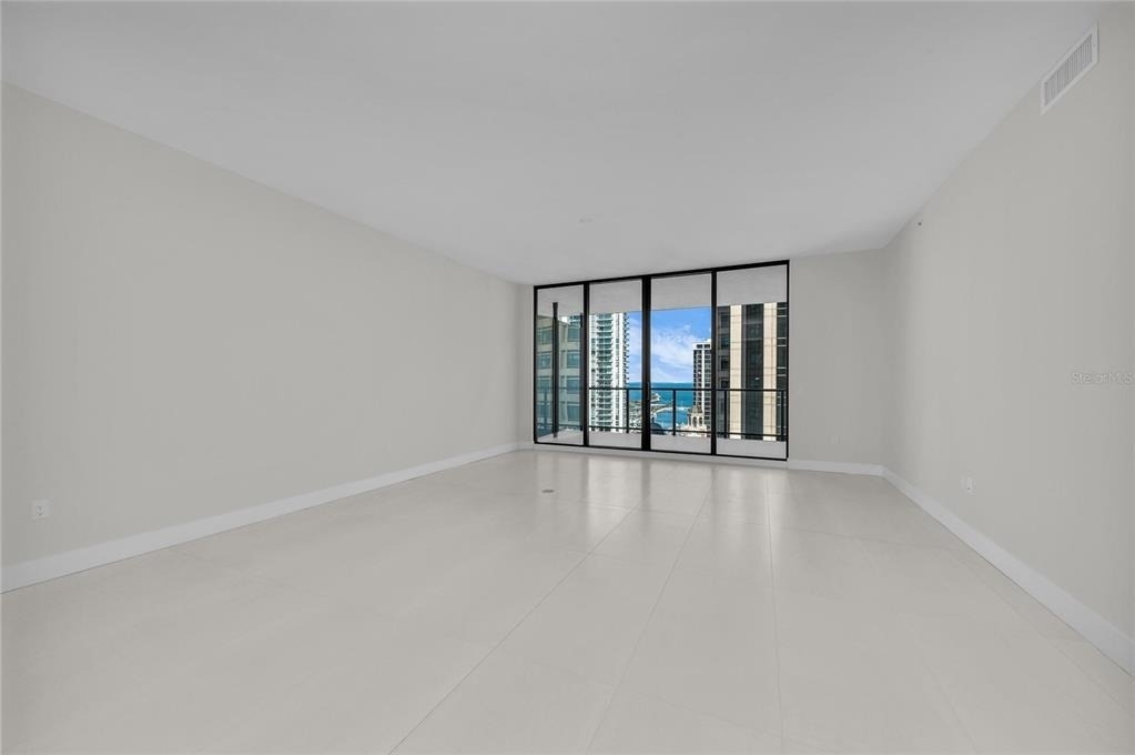 275 1st Avenue S - Photo 21