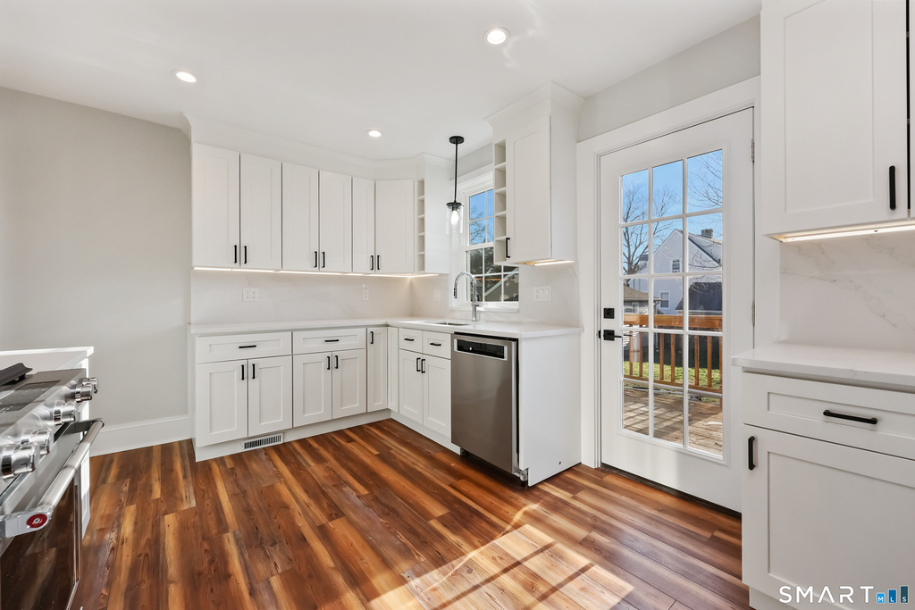 60 Walter Avenue - Photo 6