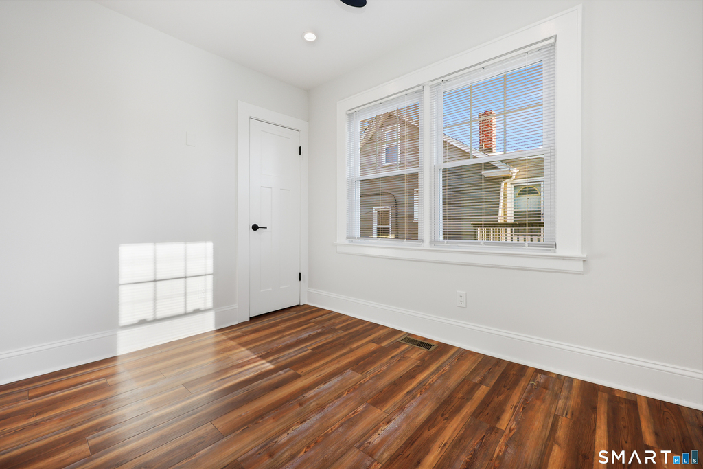 60 Walter Avenue - Photo 16