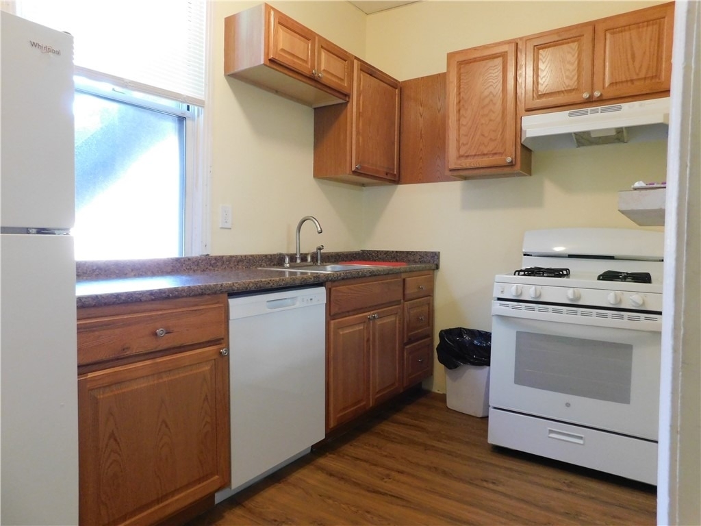 238 Lehigh Ave - Photo 7