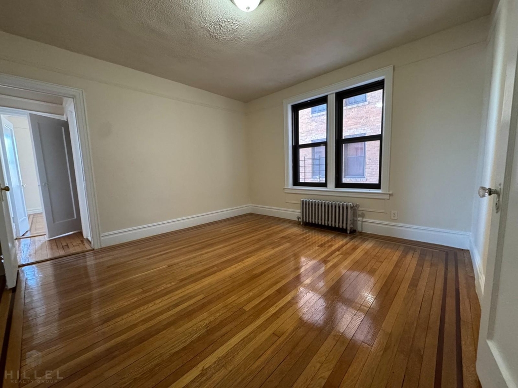36-14 165th St - Photo 4