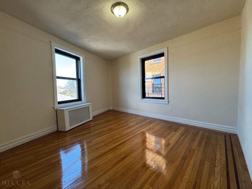 36-14 165th St - Photo 5