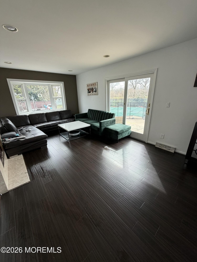 41 Dwight Drive - Photo 4