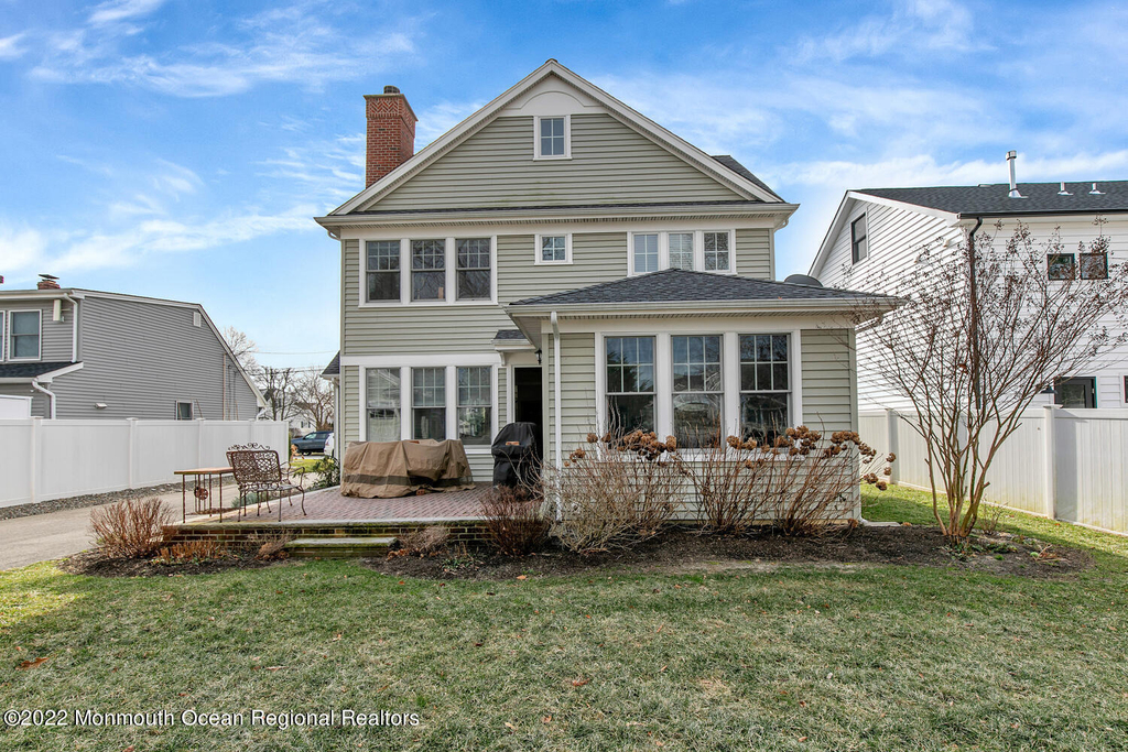812 Claridge Drive - Photo 23