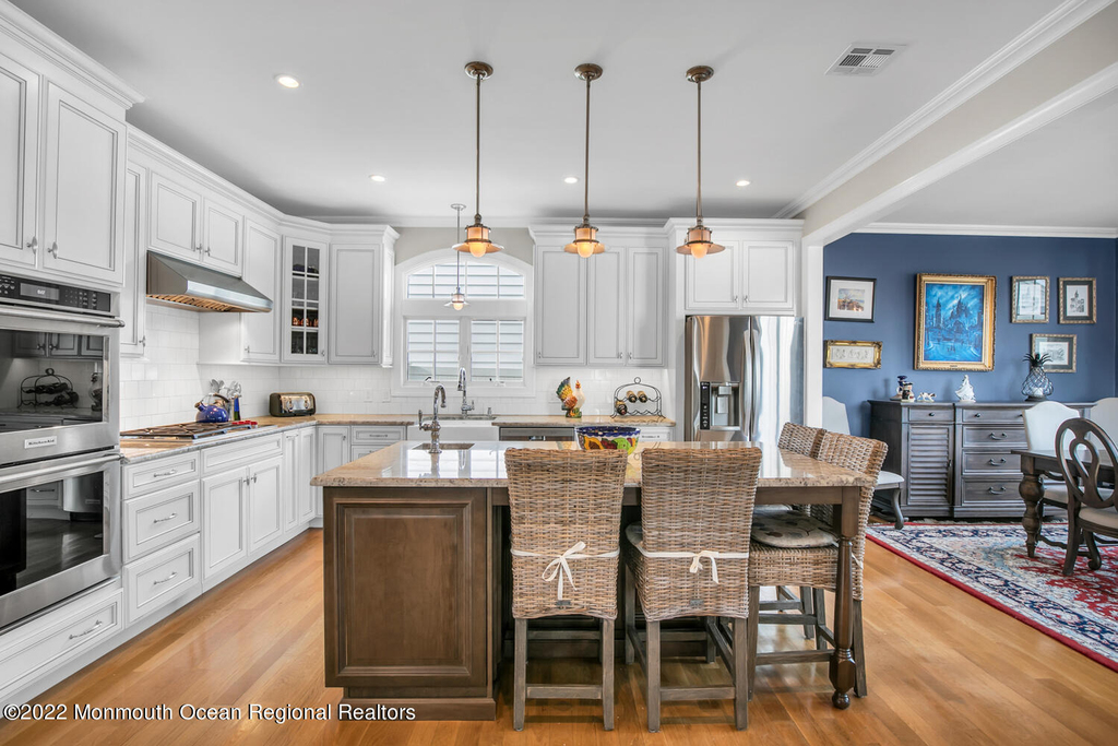 812 Claridge Drive - Photo 13