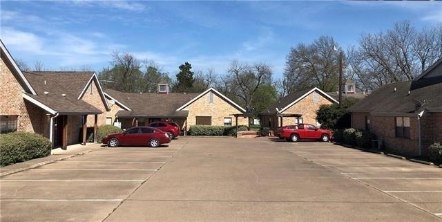 503 N Washington Street - Photo 2