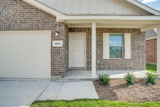 1809 River Crossing Drive - Photo 1