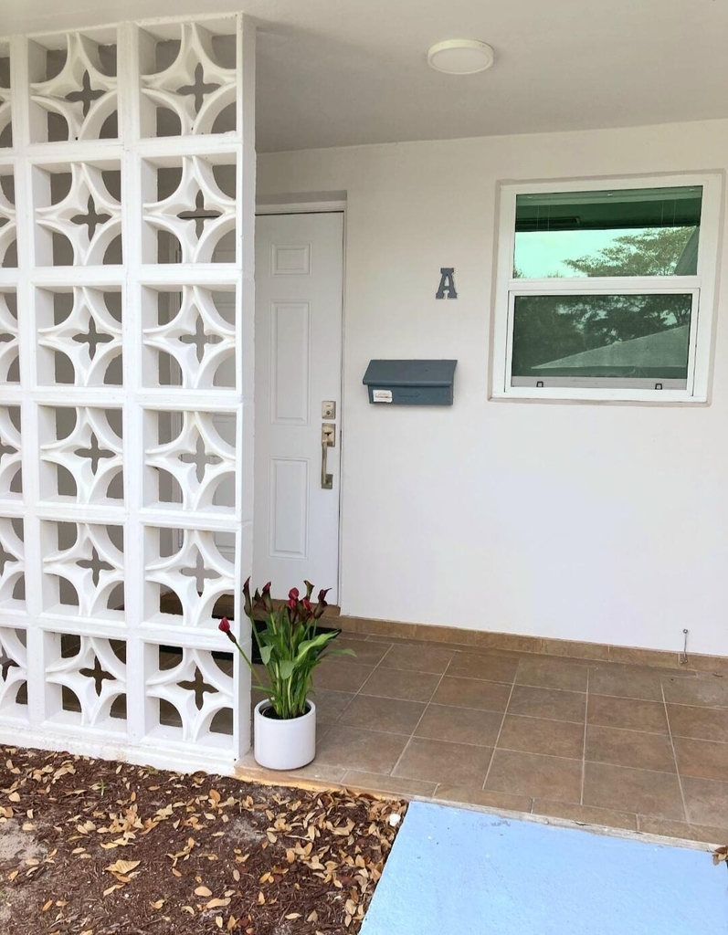 1155 S Drive Circle - Photo 1