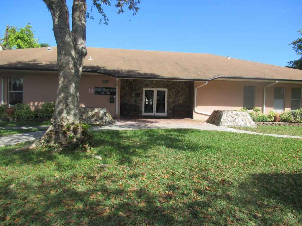 2841 Somerset Drive - Photo 22