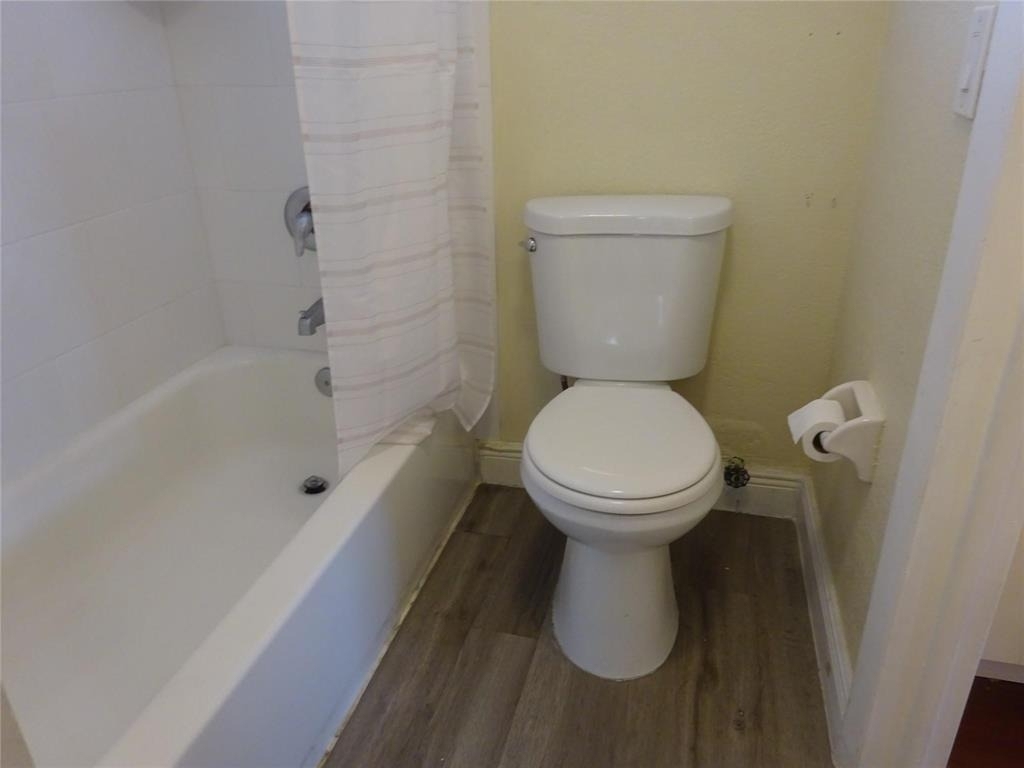 6050 Nw 64th Avenue - Photo 6