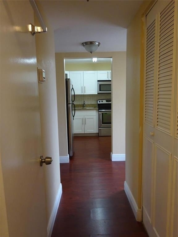 6050 Nw 64th Avenue - Photo 3