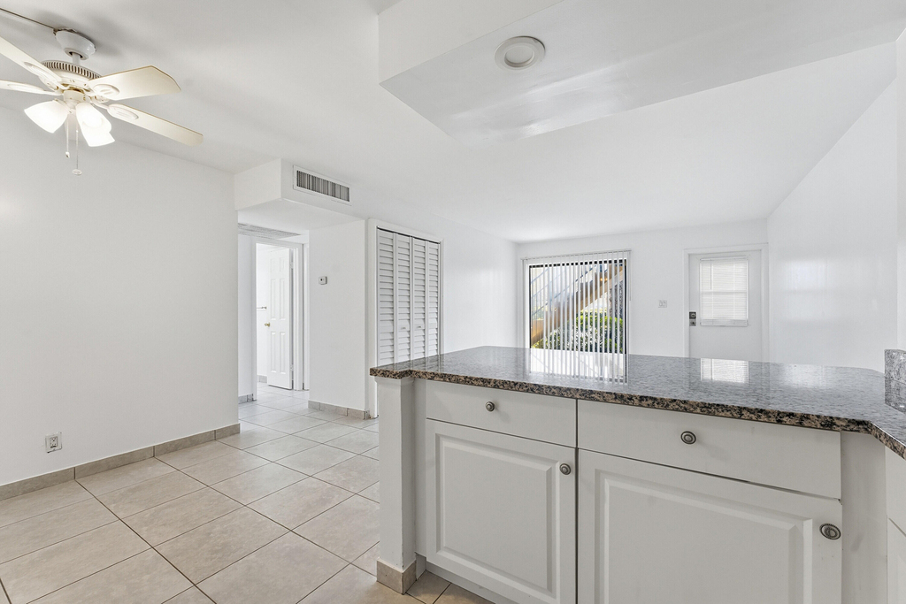 2671 Riverside Drive - Photo 9