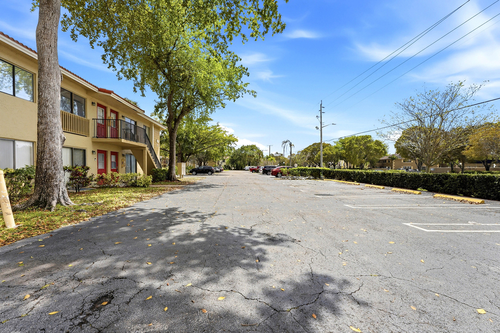 2671 Riverside Drive - Photo 24